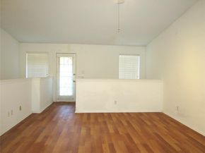 3253  Donnelly Circle  803, Fort Worth Texas 76107