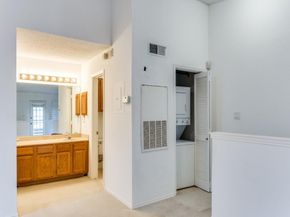 3253  Donnelly Circle  803, Fort Worth Texas 76107