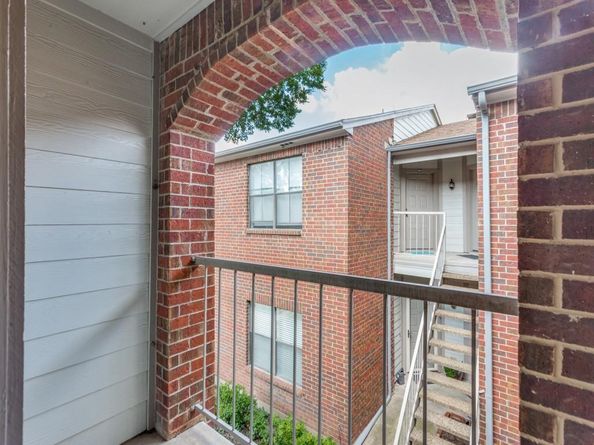 3253  Donnelly Circle  803, Fort Worth Texas 76107