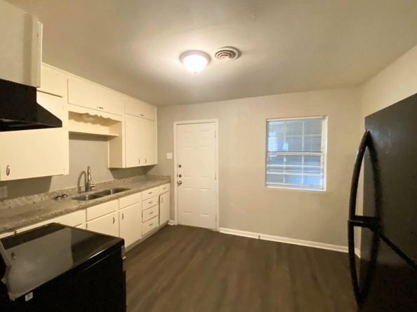 2501  Normont Circle , Fort Worth Texas 76103