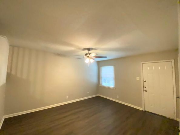 2501  Normont Circle , Fort Worth Texas 76103