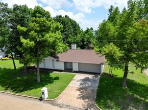 115  Linda Lane , Heath Texas 75032