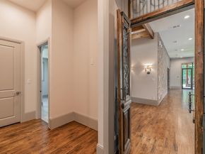1306  Worthington Street , Grapevine Texas 76051