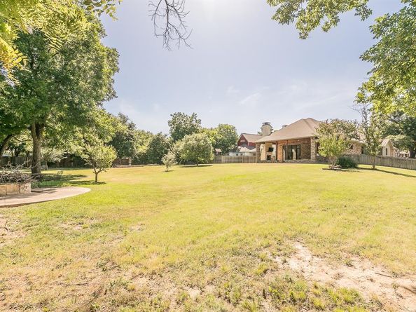 1306  Worthington Street , Grapevine Texas 76051