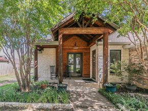 1306  Worthington Street , Grapevine Texas 76051