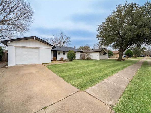 1010  Mccallum Drive , Garland Texas 75042