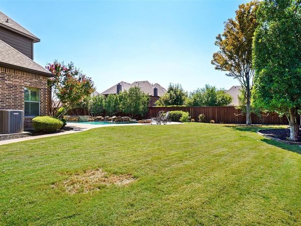 9000  Belshire Drive , North Richland Hills Texas 76182