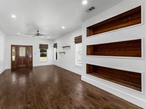 916 S Montreal Avenue , Dallas Texas 75208