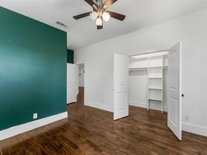 916 S Montreal Avenue , Dallas Texas 75208