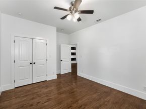 916 S Montreal Avenue , Dallas Texas 75208