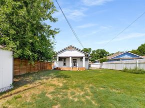 916 S Montreal Avenue , Dallas Texas 75208