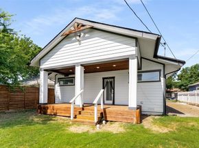 916 S Montreal Avenue , Dallas Texas 75208