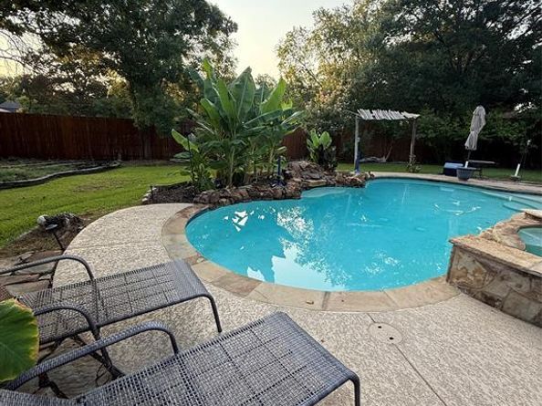 104  Greenbriar  , Colleyville Texas 76034