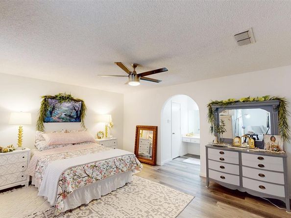 1806  Briar Meadow Drive , Arlington Texas 76014