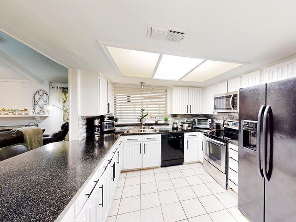 1806  Briar Meadow Drive , Arlington Texas 76014