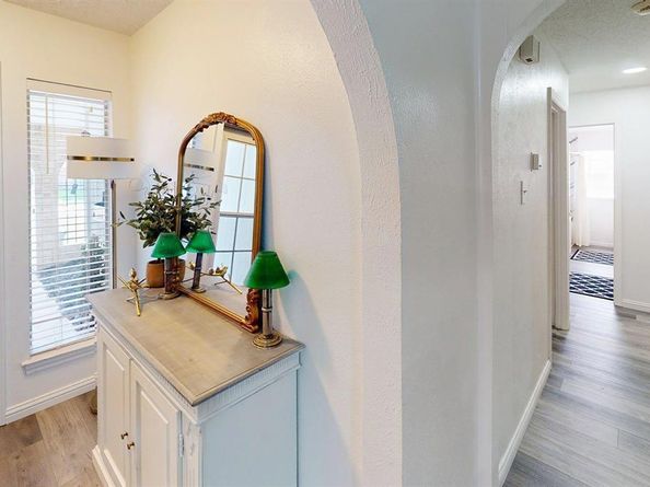 1806  Briar Meadow Drive , Arlington Texas 76014