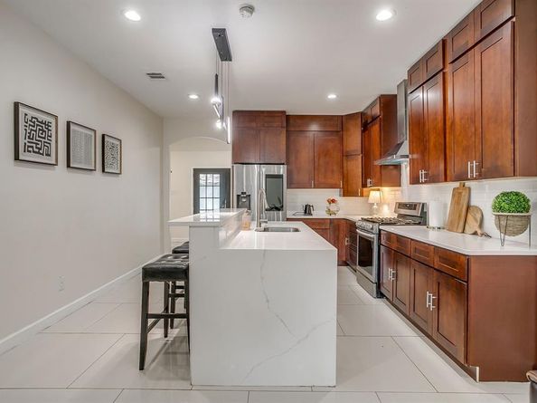 201 W Enon Avenue , Everman Texas 76140