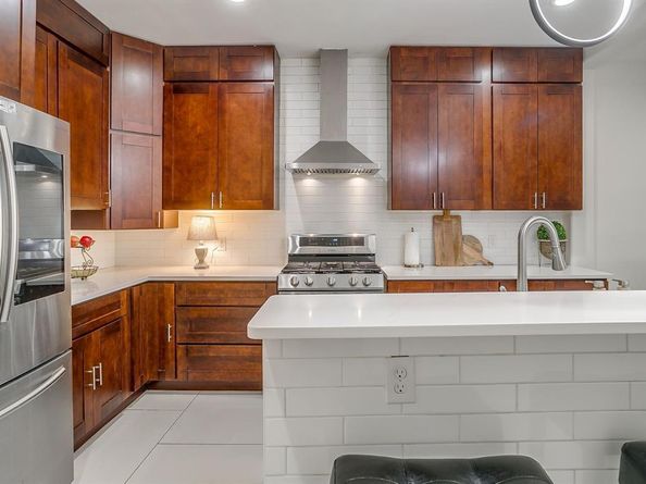 201 W Enon Avenue , Everman Texas 76140