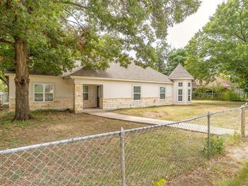 201 W Enon Avenue 