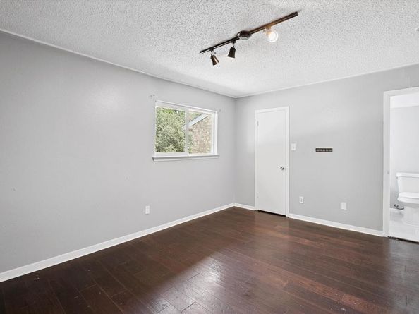 2900  Shady Lake Circle , Carrollton Texas 75006