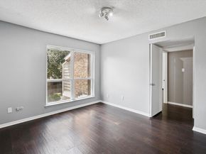 2900  Shady Lake Circle , Carrollton Texas 75006