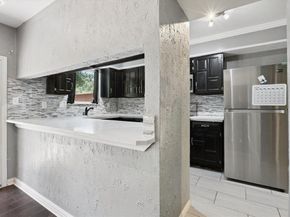 2900  Shady Lake Circle , Carrollton Texas 75006