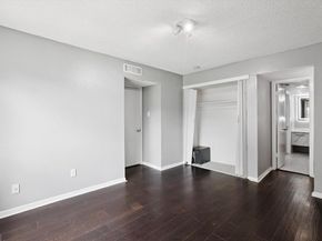 2900  Shady Lake Circle , Carrollton Texas 75006