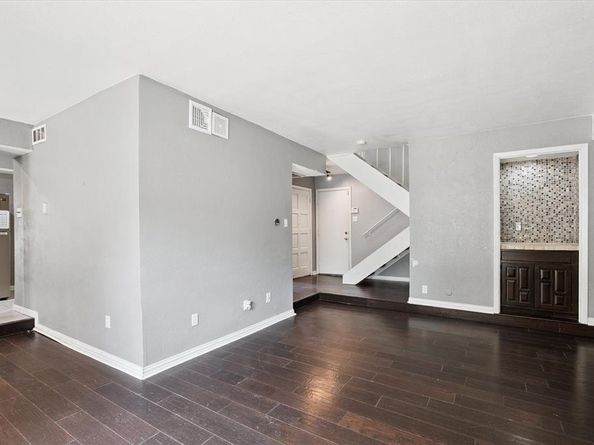 2900  Shady Lake Circle , Carrollton Texas 75006