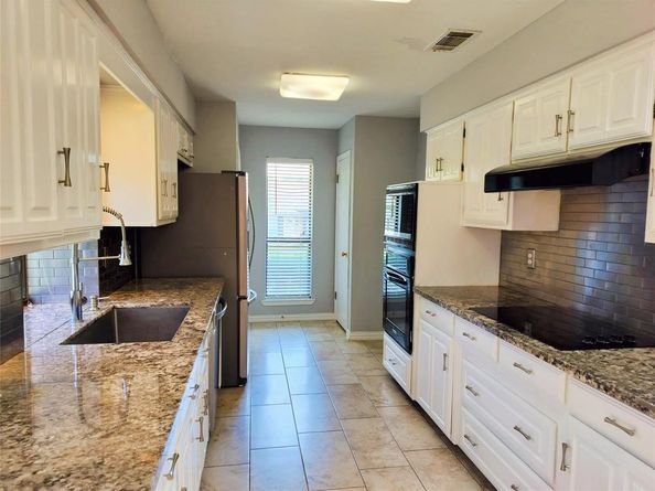 2110  Teton  , Carrollton Texas 75006