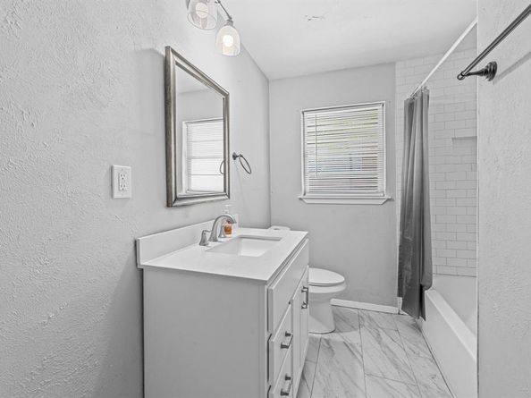 3305  Leith Avenue , Fort Worth Texas 76133