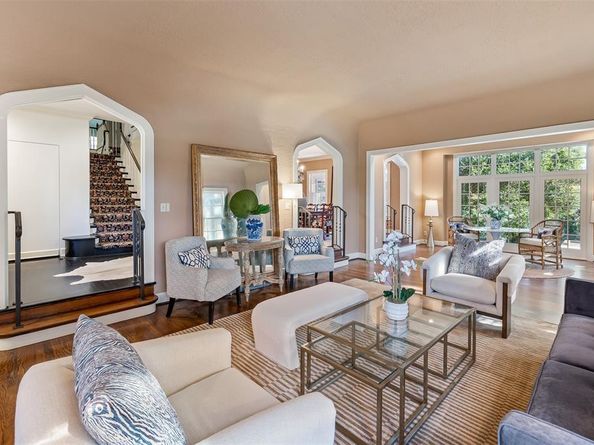 2805  Alton Road , Fort Worth Texas 76109