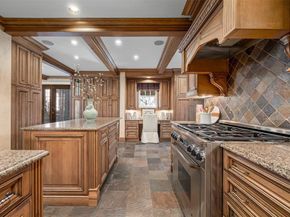 2805  Alton Road , Fort Worth Texas 76109