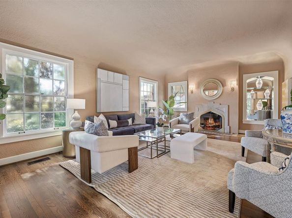 2805  Alton Road , Fort Worth Texas 76109