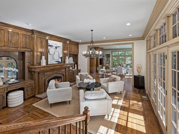 2805  Alton Road , Fort Worth Texas 76109