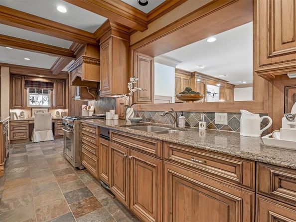 2805  Alton Road , Fort Worth Texas 76109