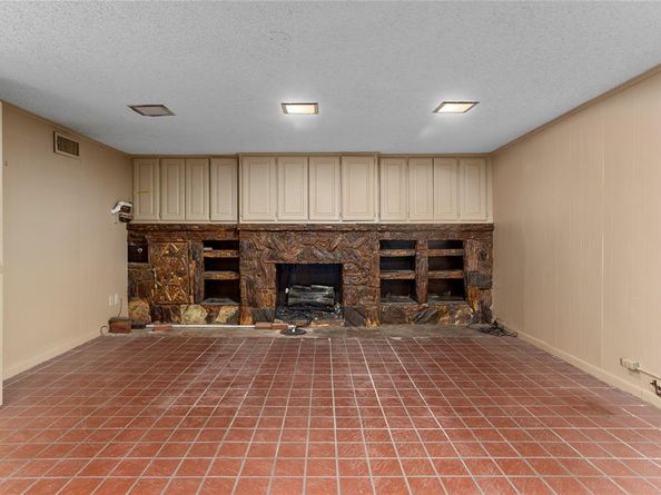 2805  Alton Road , Fort Worth Texas 76109