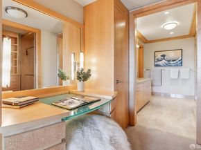 1150 Sacramento Street 701, San Francisco CA 94108