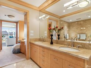 1150 Sacramento Street 701, San Francisco CA 94108
