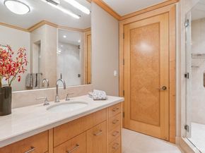 1150 Sacramento Street 701, San Francisco CA 94108