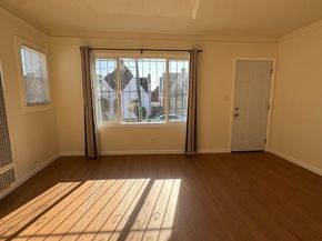 7302 Ney Avenue, Oakland CA 94605