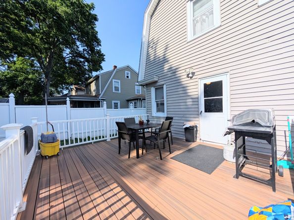 55 Ridgefield Avenue, Bridgeport CT 06610