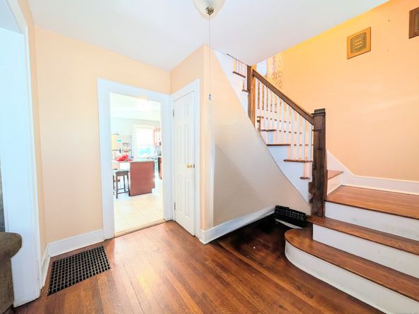 55 Ridgefield Avenue, Bridgeport CT 06610