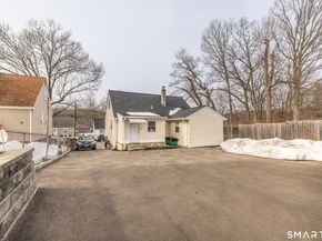 46 Oakleaf Street, Bridgeport CT 06606