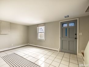 46 Oakleaf Street, Bridgeport CT 06606