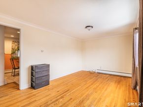 46 Oakleaf Street, Bridgeport CT 06606