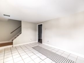 46 Oakleaf Street, Bridgeport CT 06606