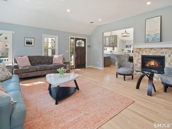 8 Ledge Road, Norwalk CT 06853