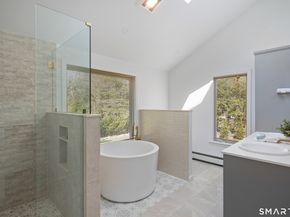 8 Ledge Road, Norwalk CT 06853