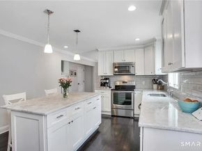 8 Ferndale Drive, Easton CT 06612