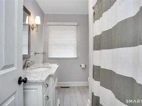 8 Ferndale Drive, Easton CT 06612